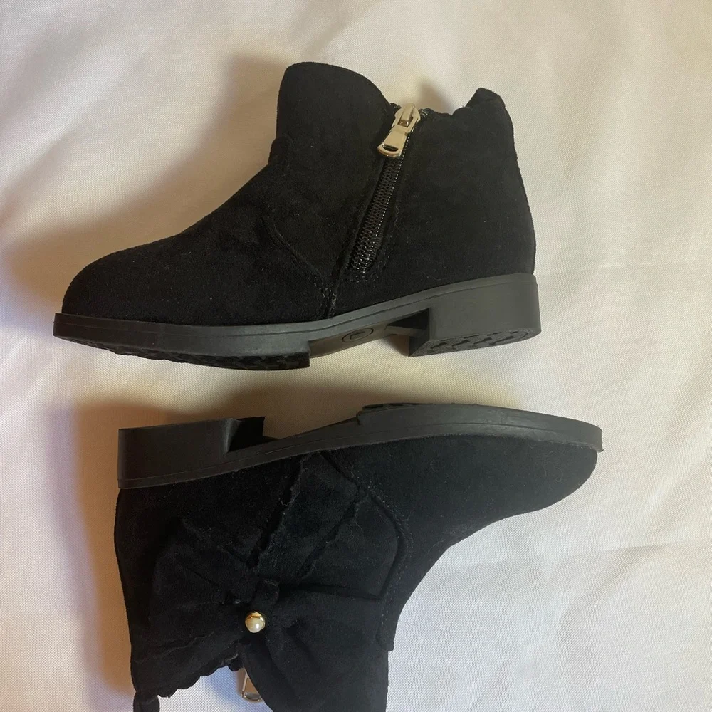 Pandaninjia Clara Black Suede Kids Zip Boots with‎ Bow Detail, NWOT, Size 11